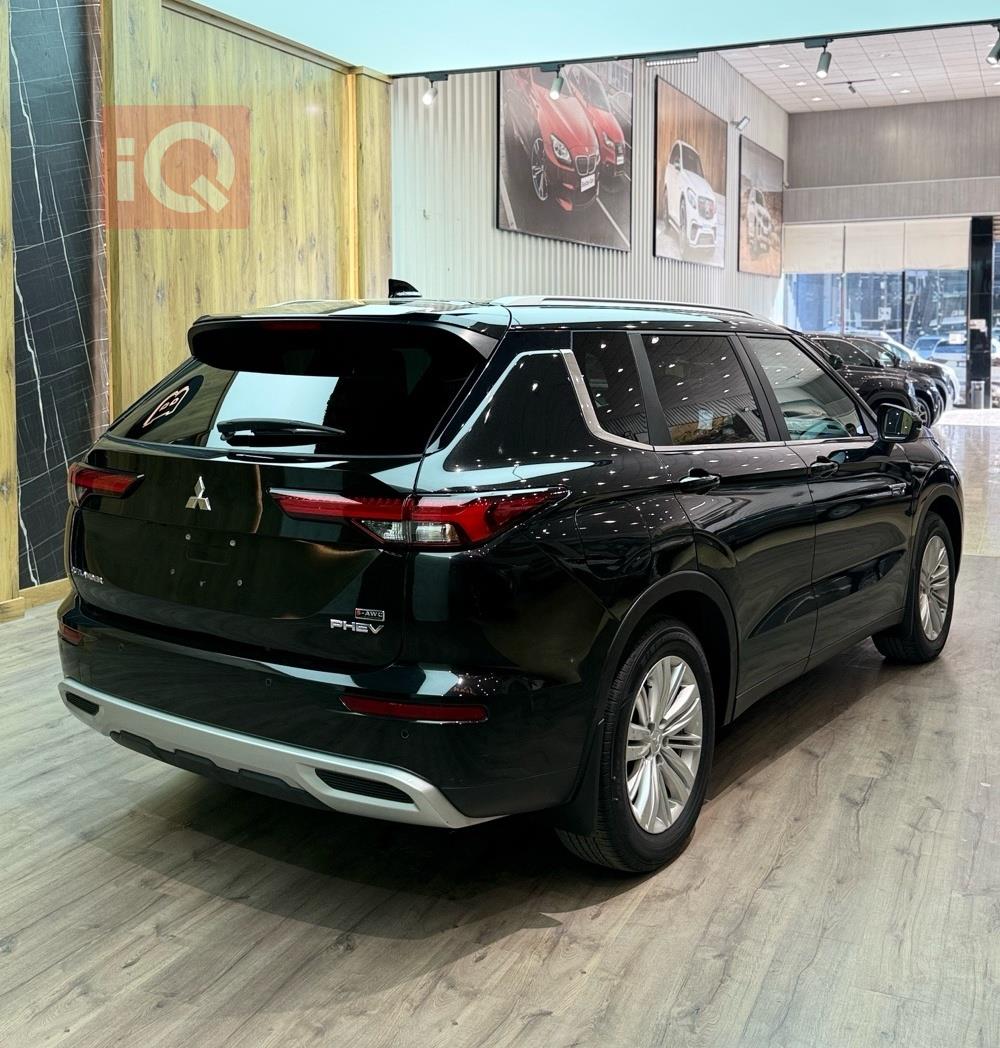 ميتسوبيشي اوتلاندر